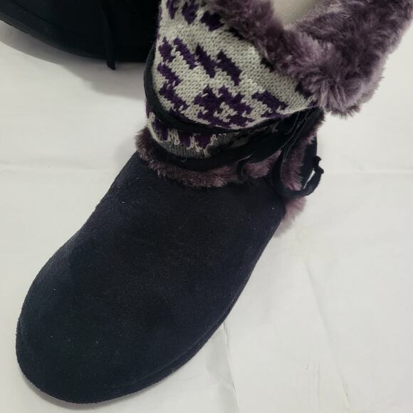 MUDD Blanket Wrap Boot Slippers like Mukluks Black Faux Suede & Fur House shoes - Picture 2 of 16